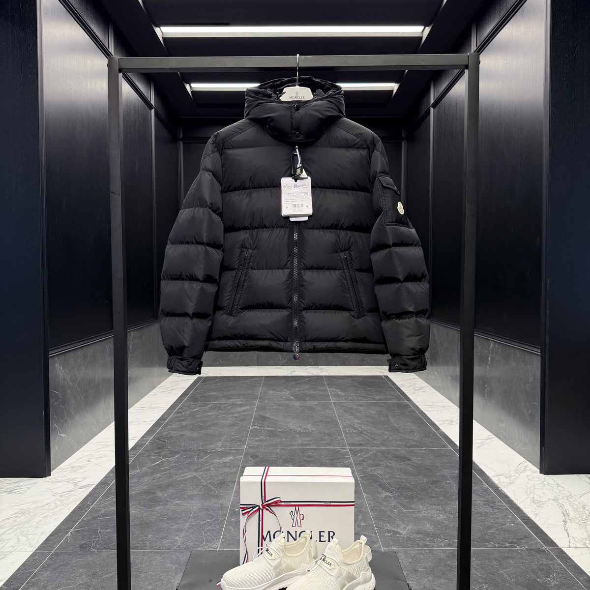 MONC MAYA JACKET