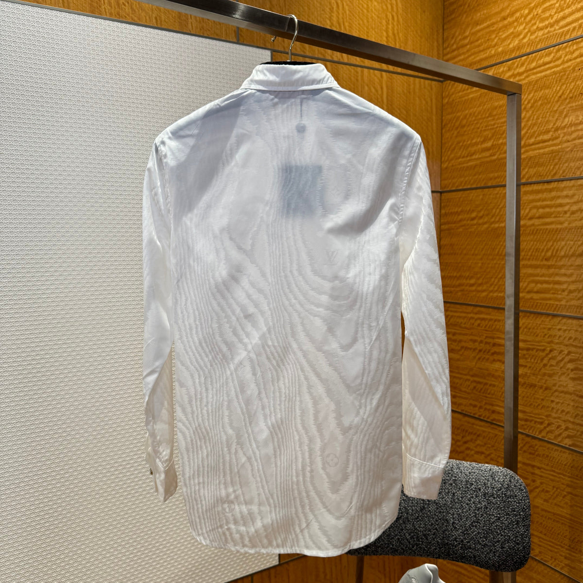 LOU SHIRT