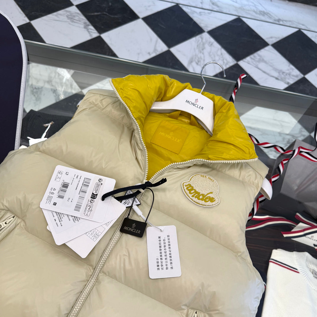 MONC LIPSI VEST