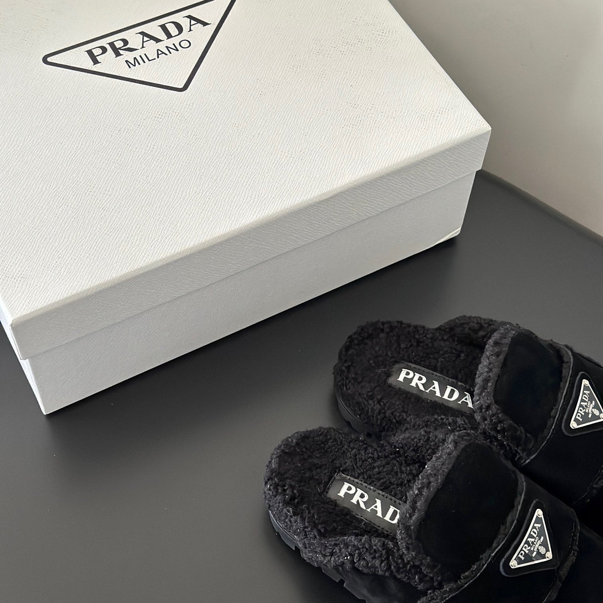 PD SHEARLING SLIPPERS