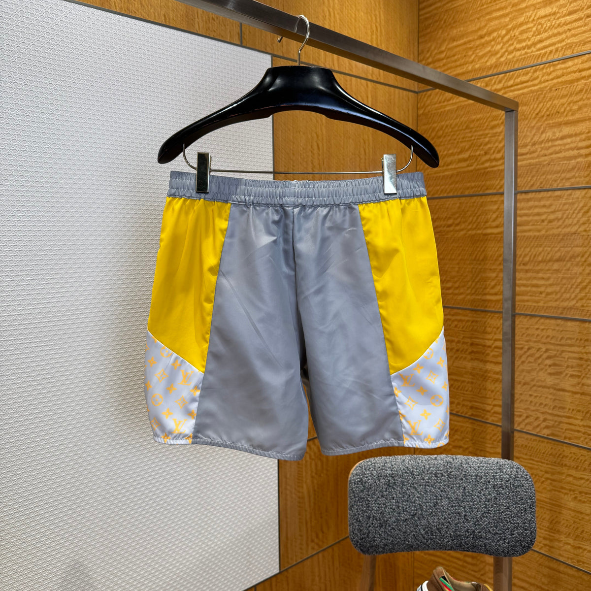 LOU SHORTS