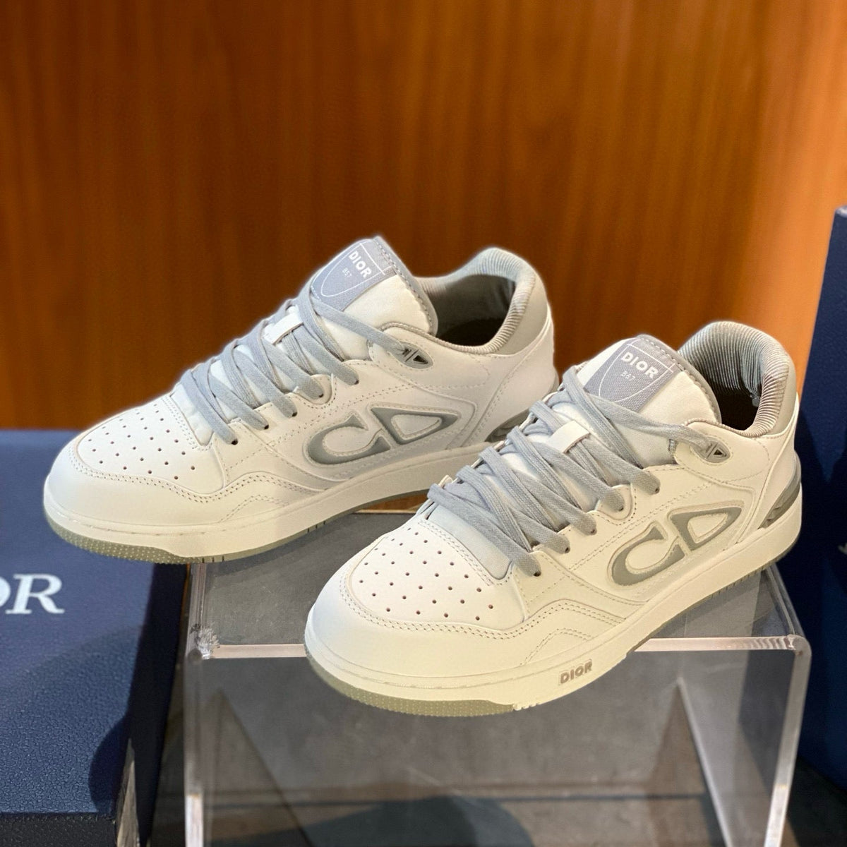 CD B57 SNEAKER