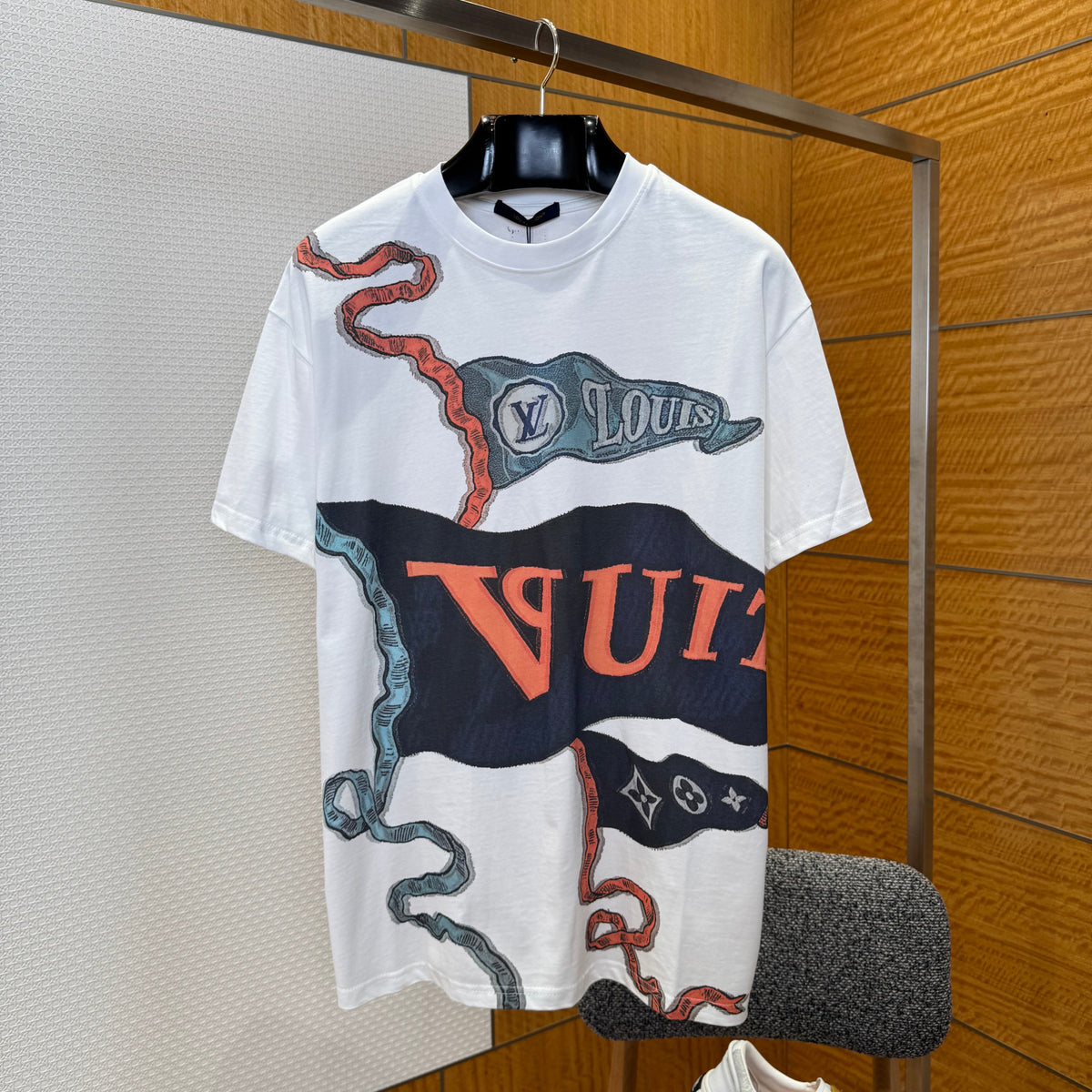 LOU T-SHIRT