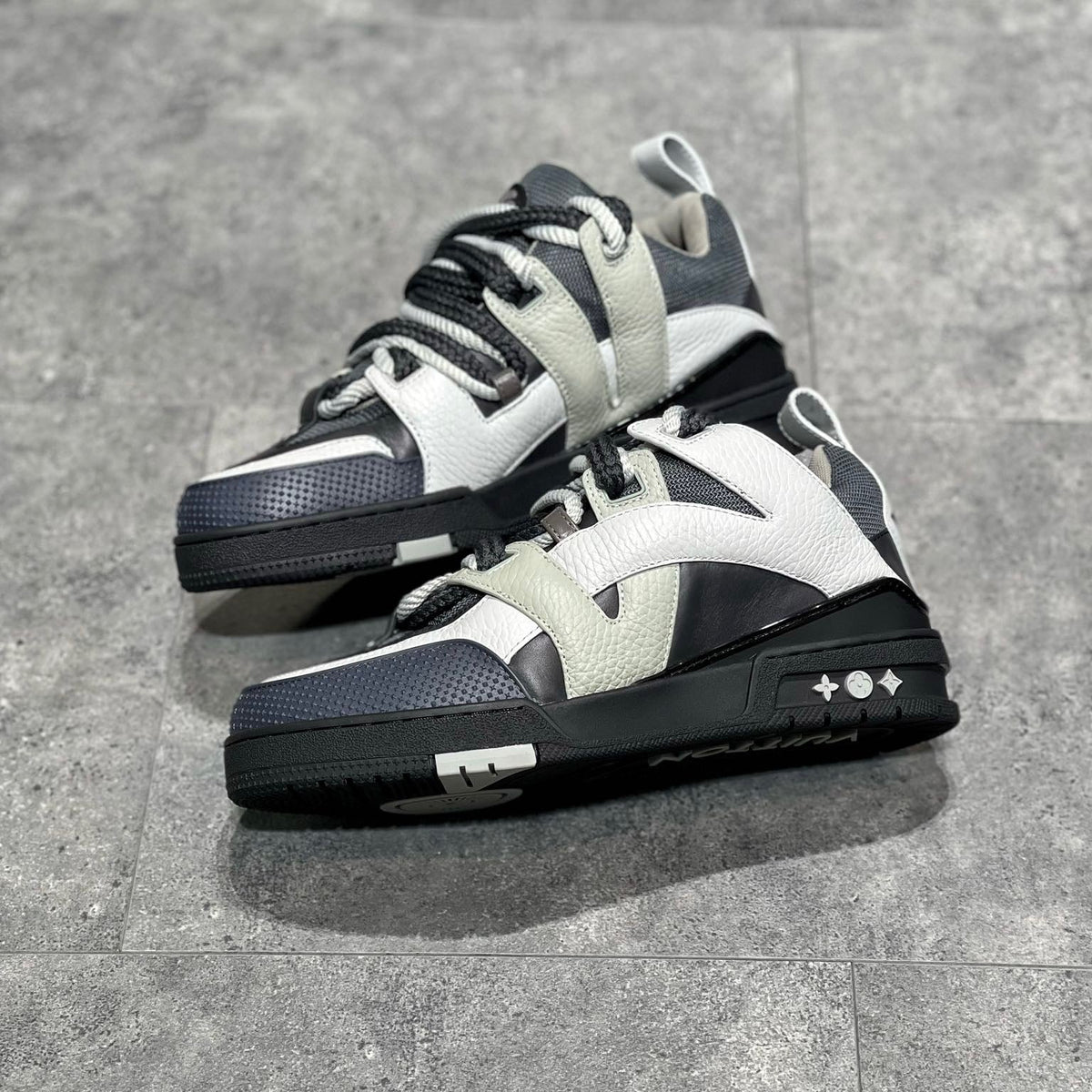 LOU TRAINERS