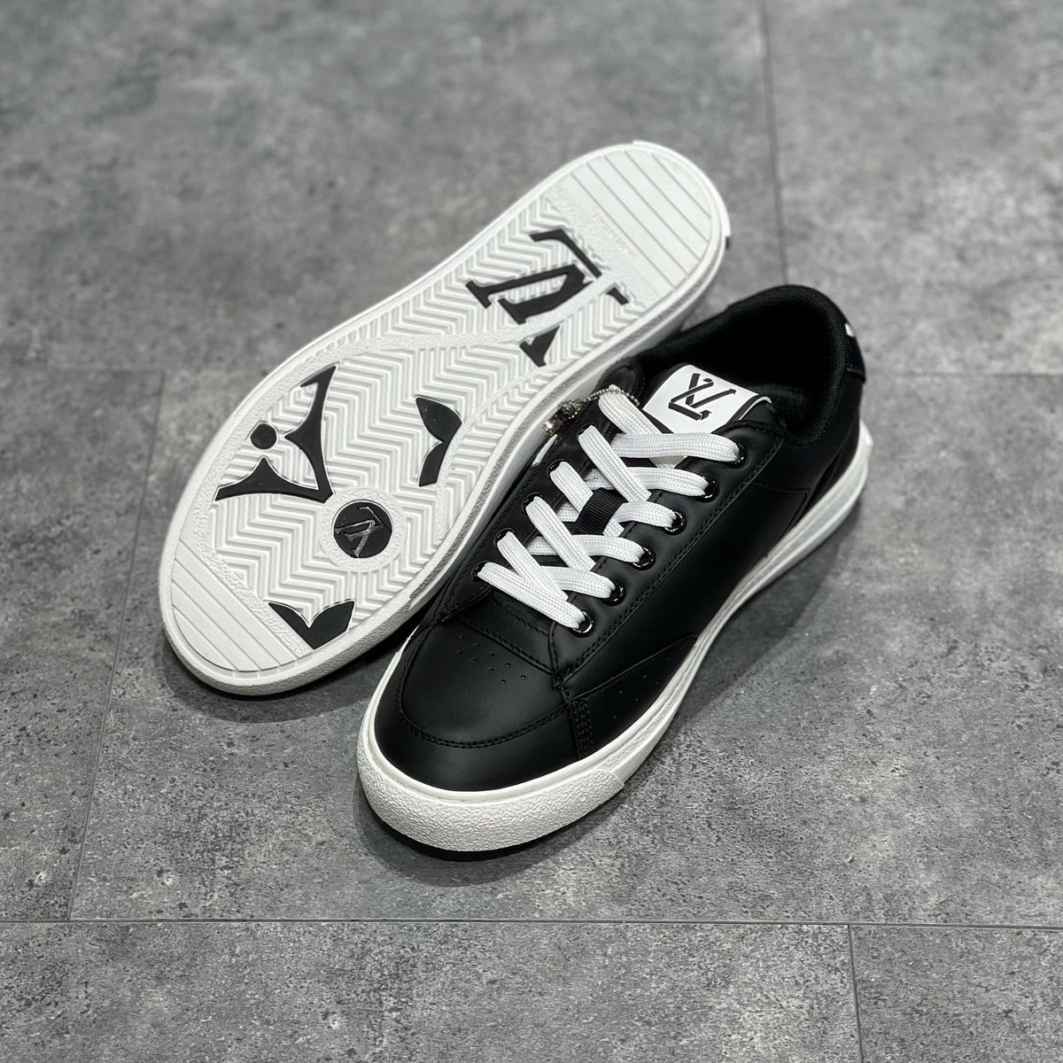 LOU TRAINERS