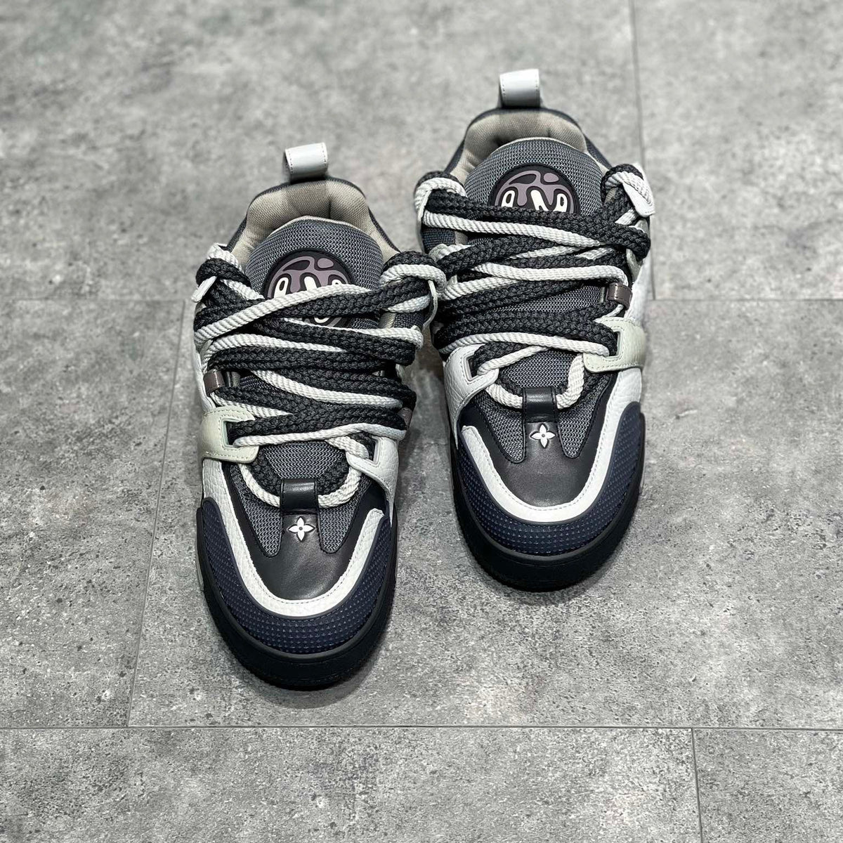 LOU TRAINERS