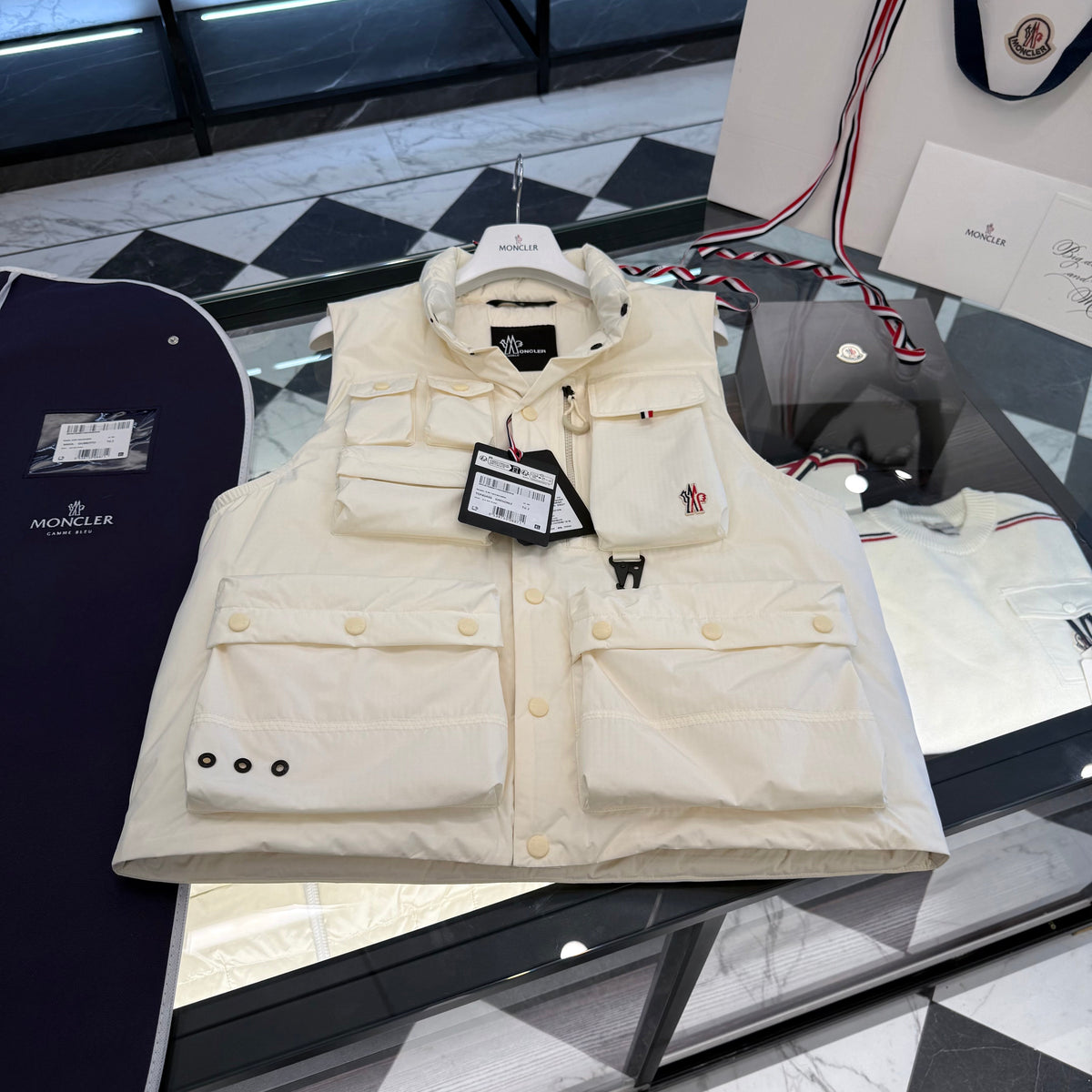 MONC TONGASS VEST