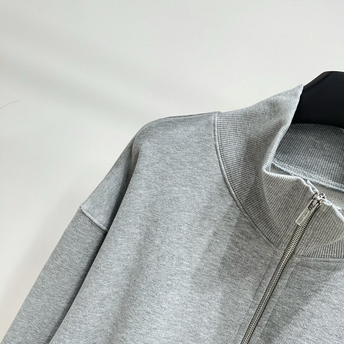 MIU M ZIP SWEATSHIRT