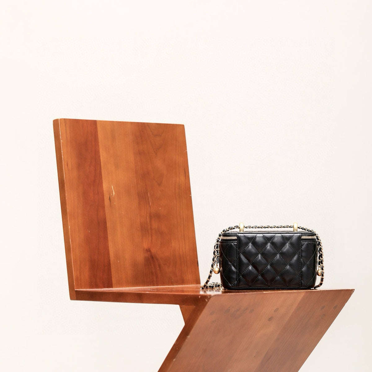 CC VANITY CASE BAG
