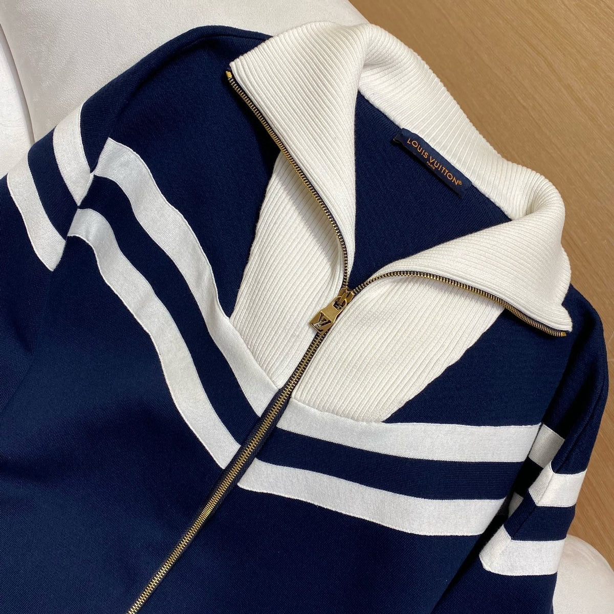 LOU ZIP JUMPER