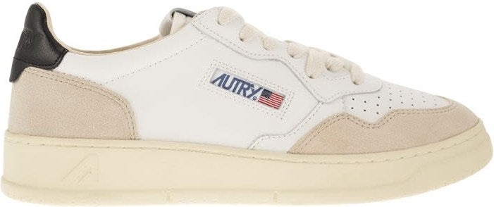 MEDALIST TRAINER IN WHITE/BLACK LEATHER AND SUEDE