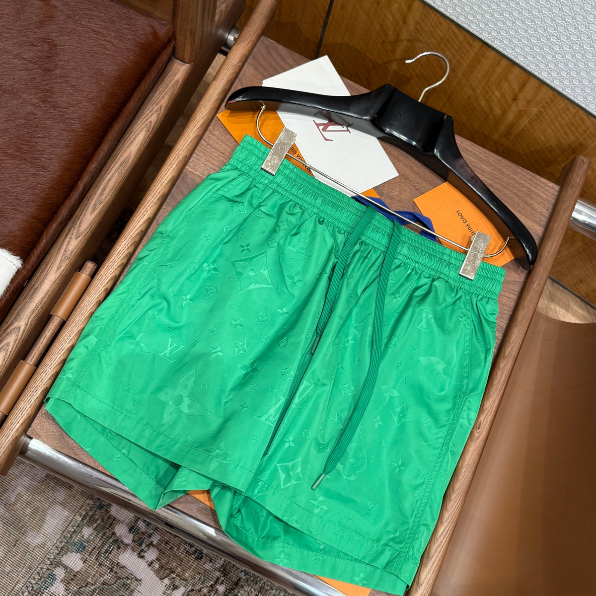 LOU SHORTS