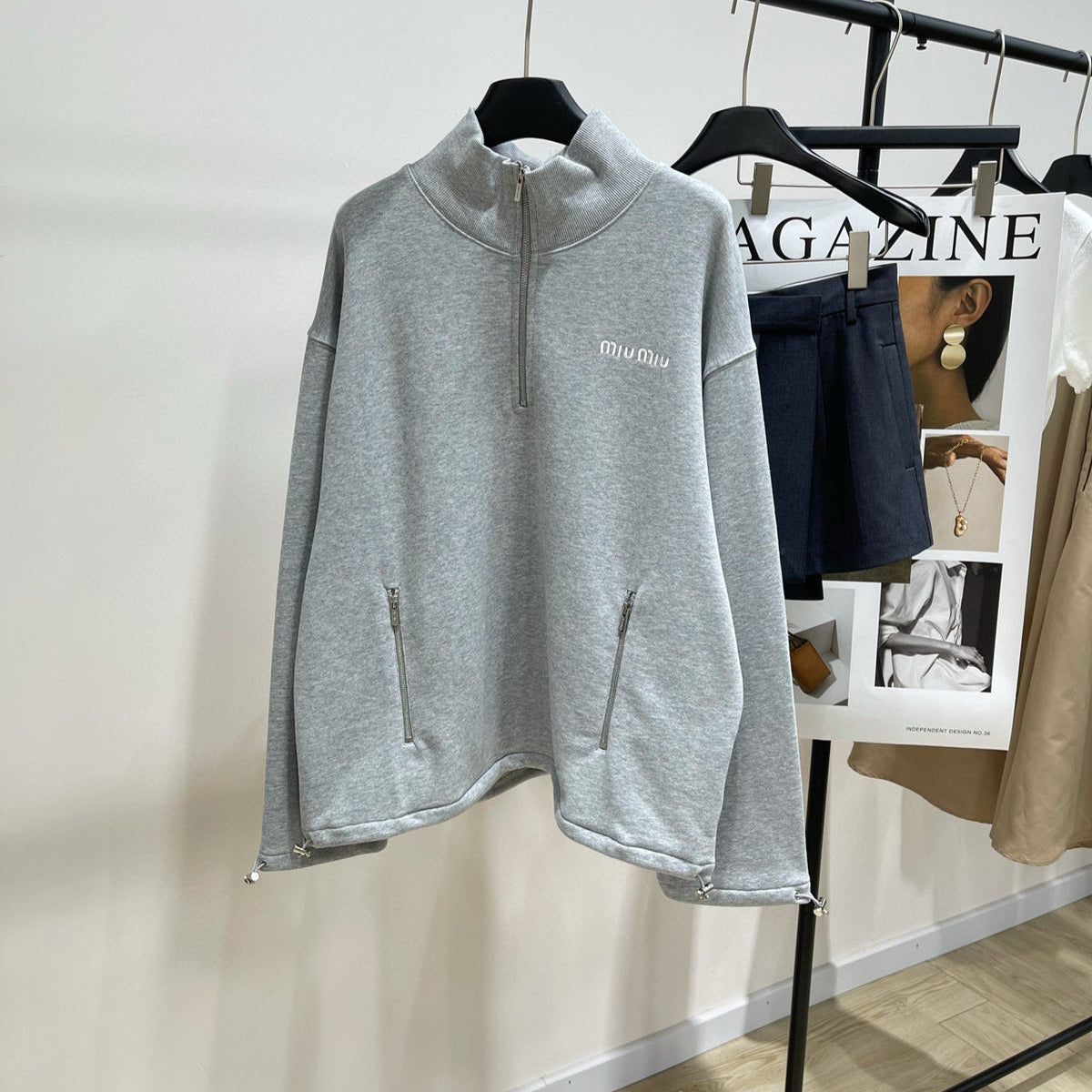 MIU M ZIP SWEATSHIRT