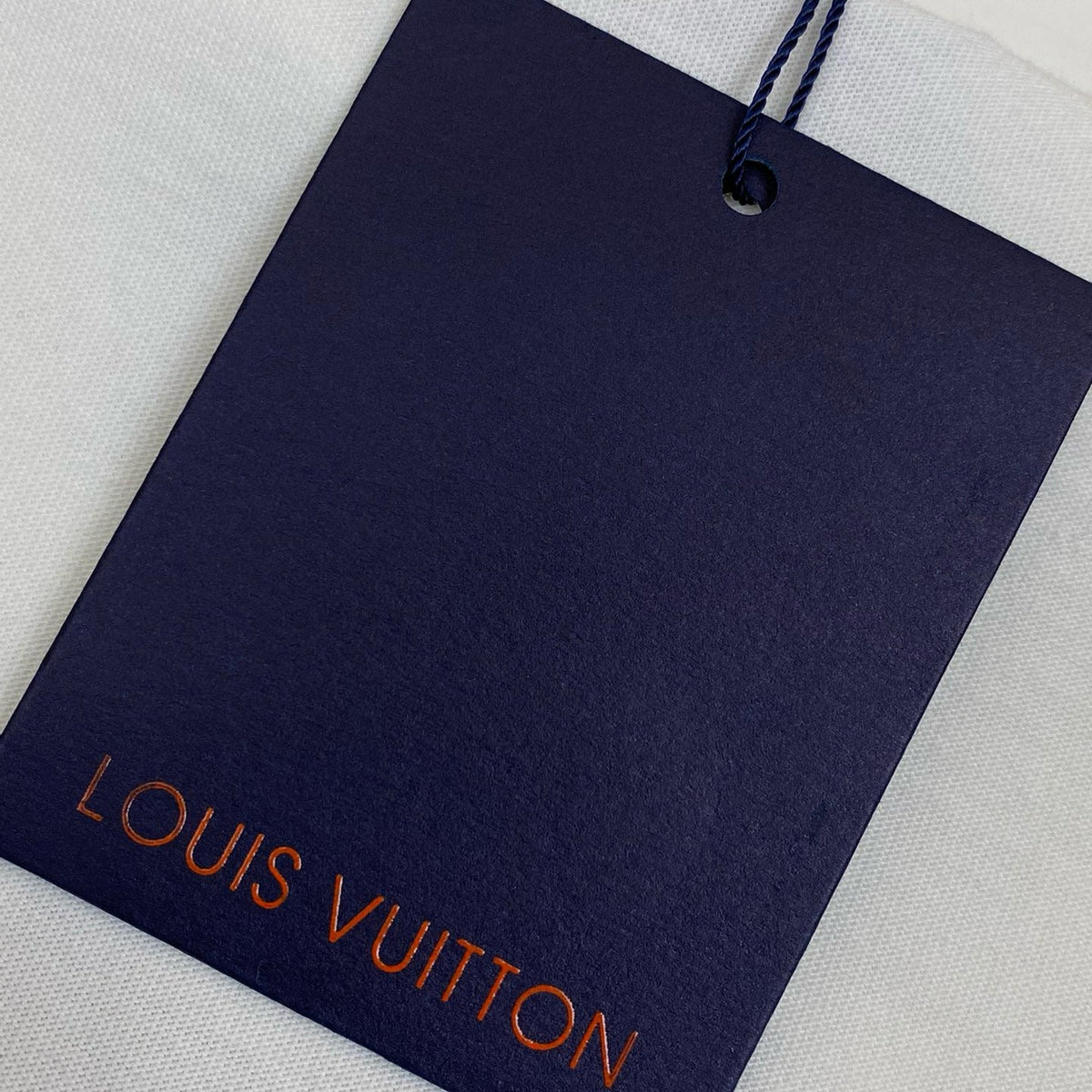 LOU T-SHIRT