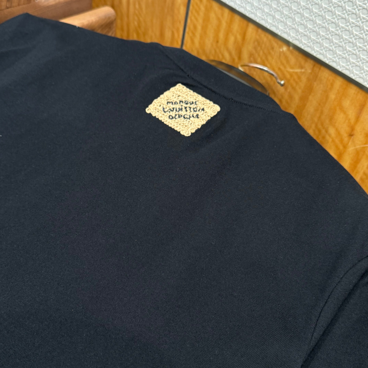 LOU T-SHIRT