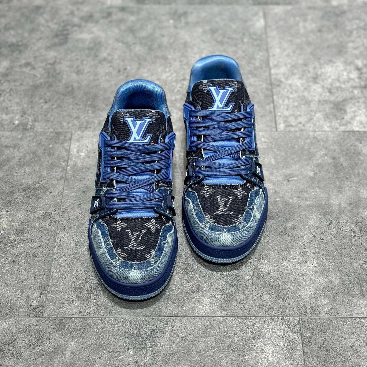 LOU TRAINERS