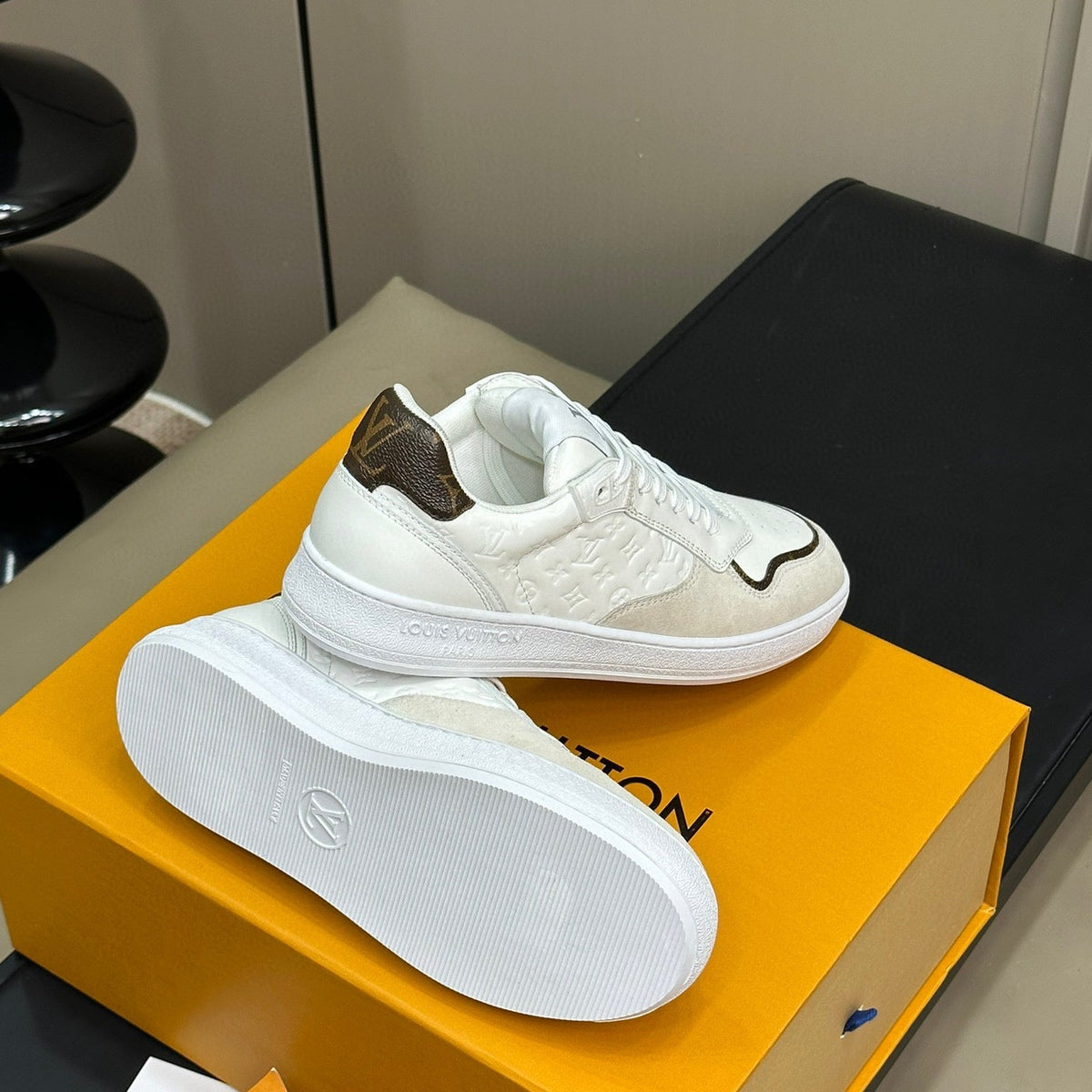 LOU TRAINERS
