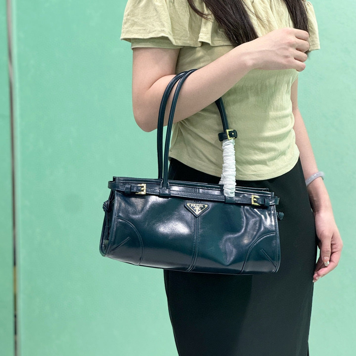 PD MEDIUM LEATHER HANDBAG
