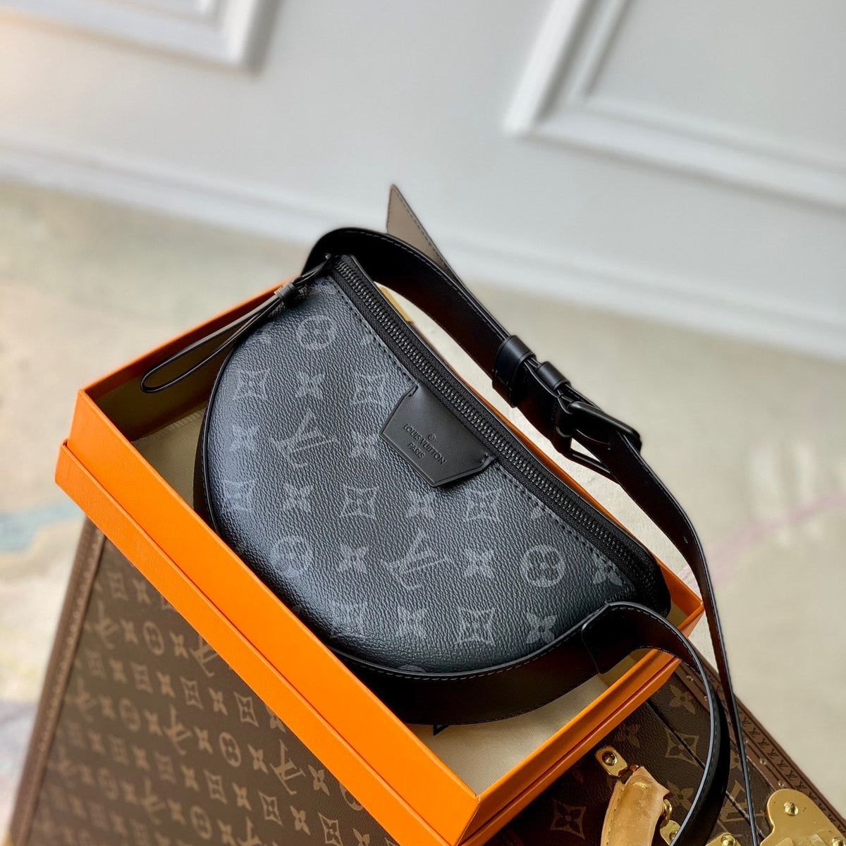 LOU MOON BAG