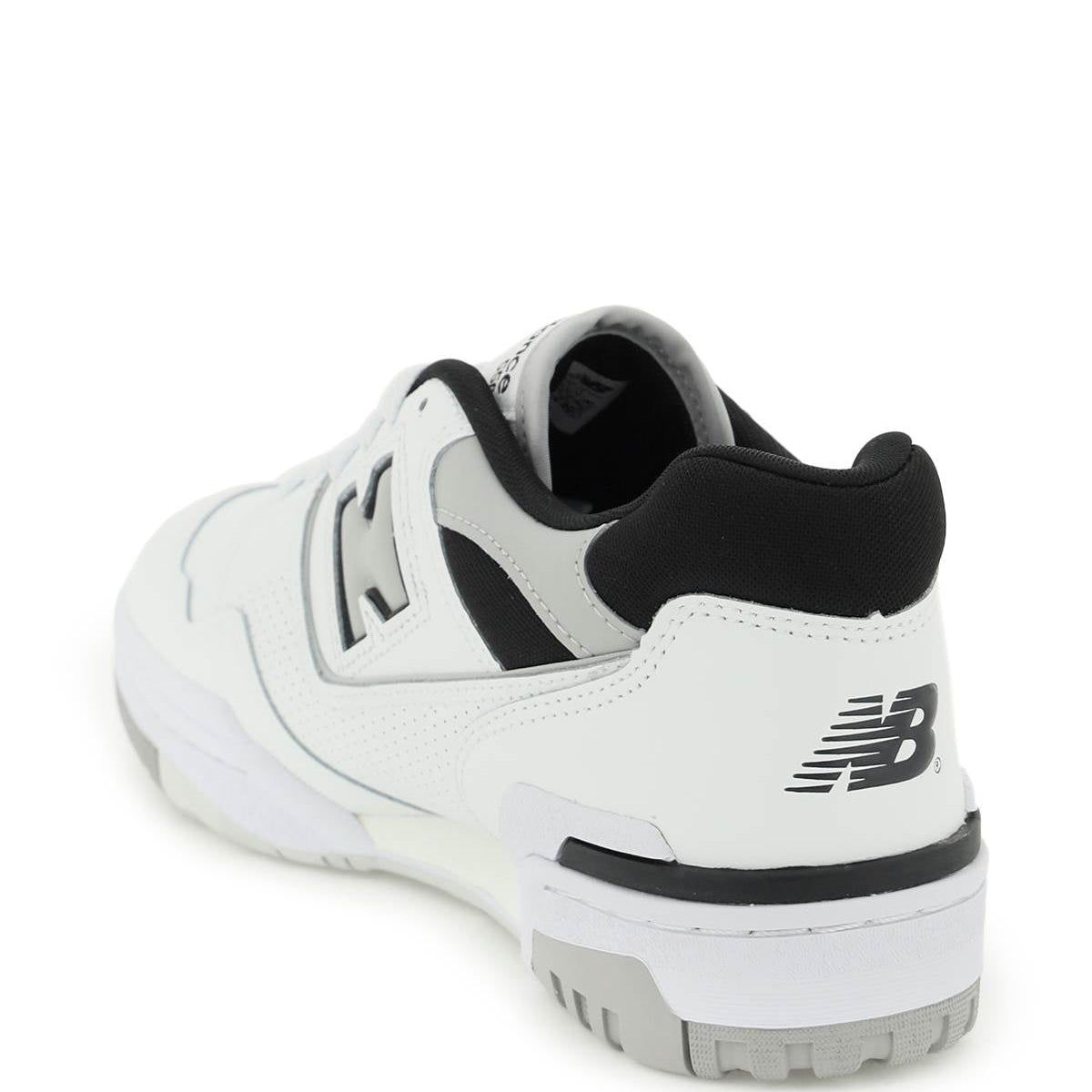 550 SNEAKERS