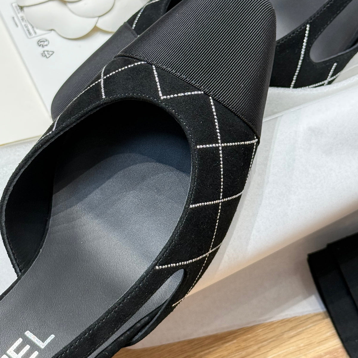CC SLINGBACK PUMPS
