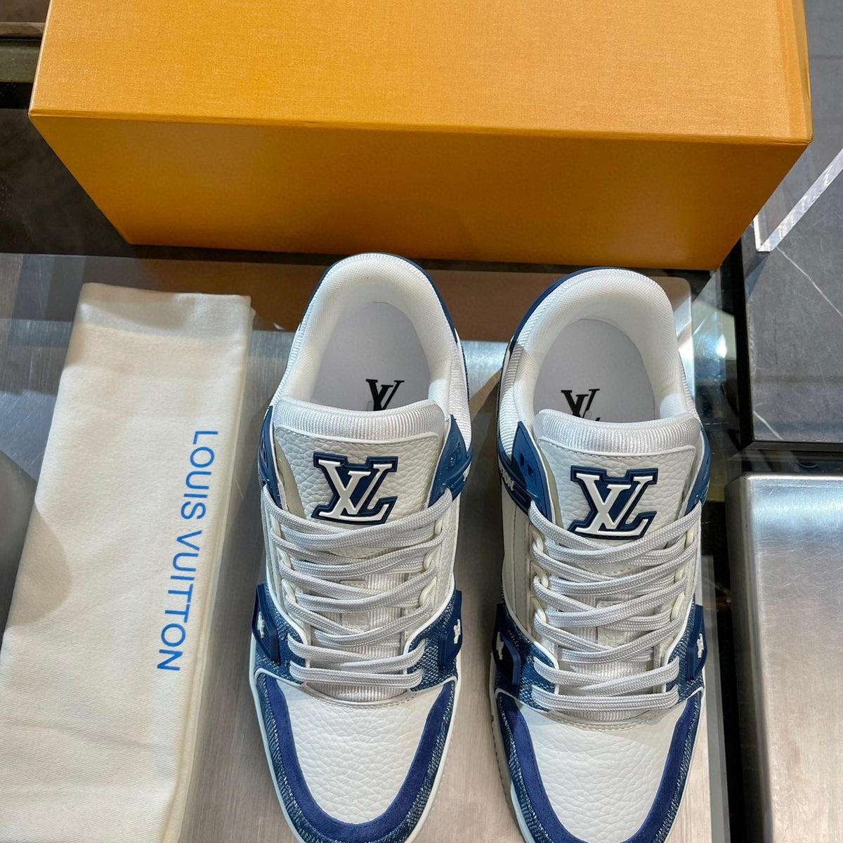 LOU TRAINERS
