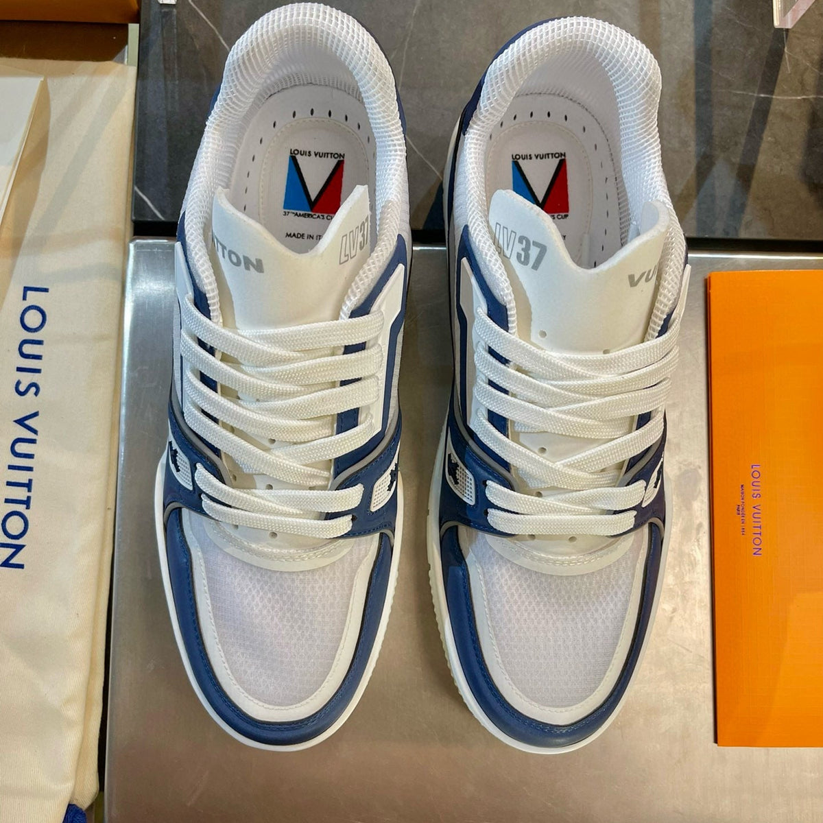 LOU TRAINERS