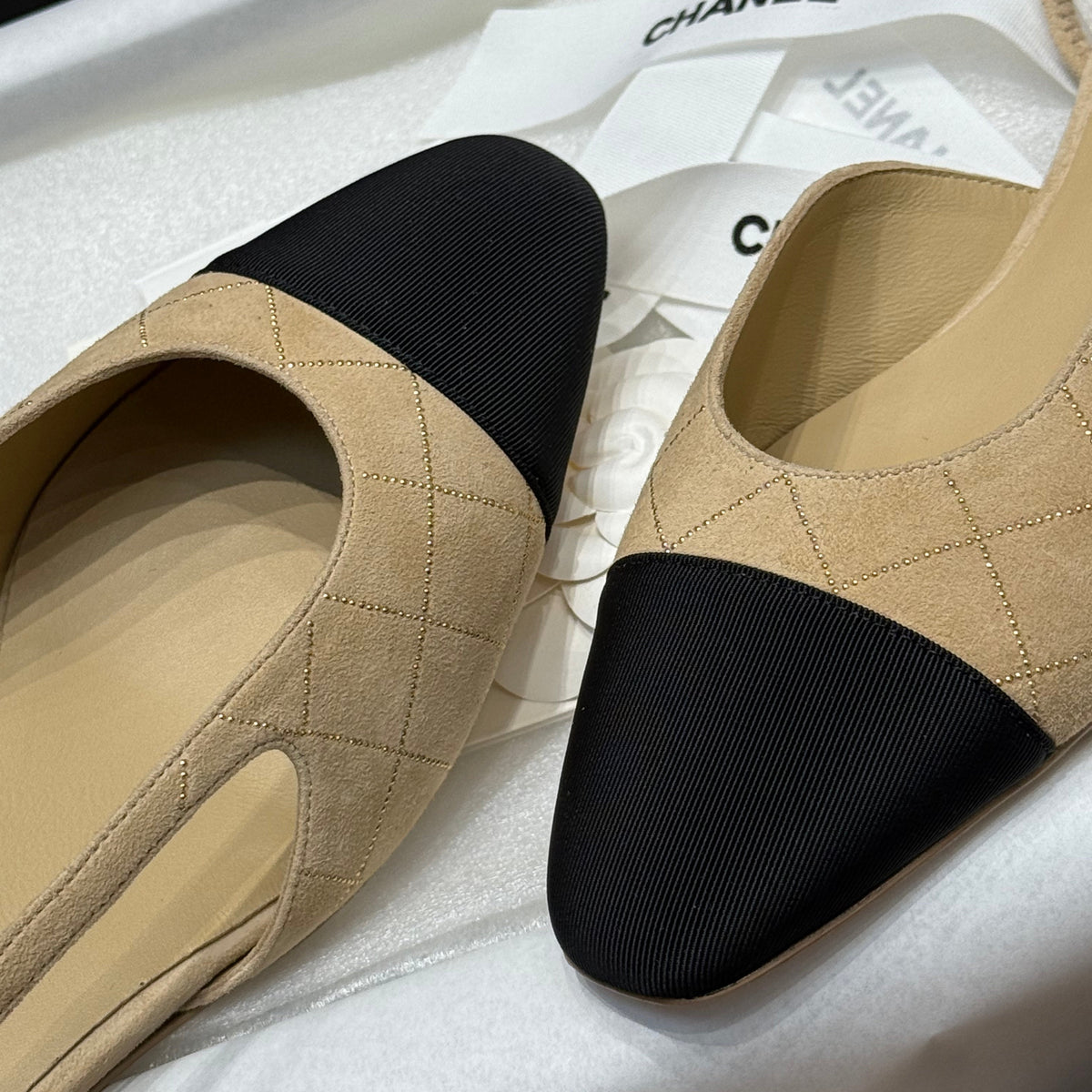 CC SLINGBACK PUMPS