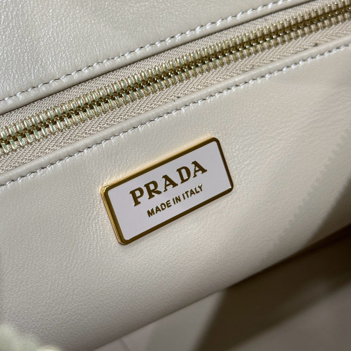 PD AIMEE LARGE SHOULDER BAG