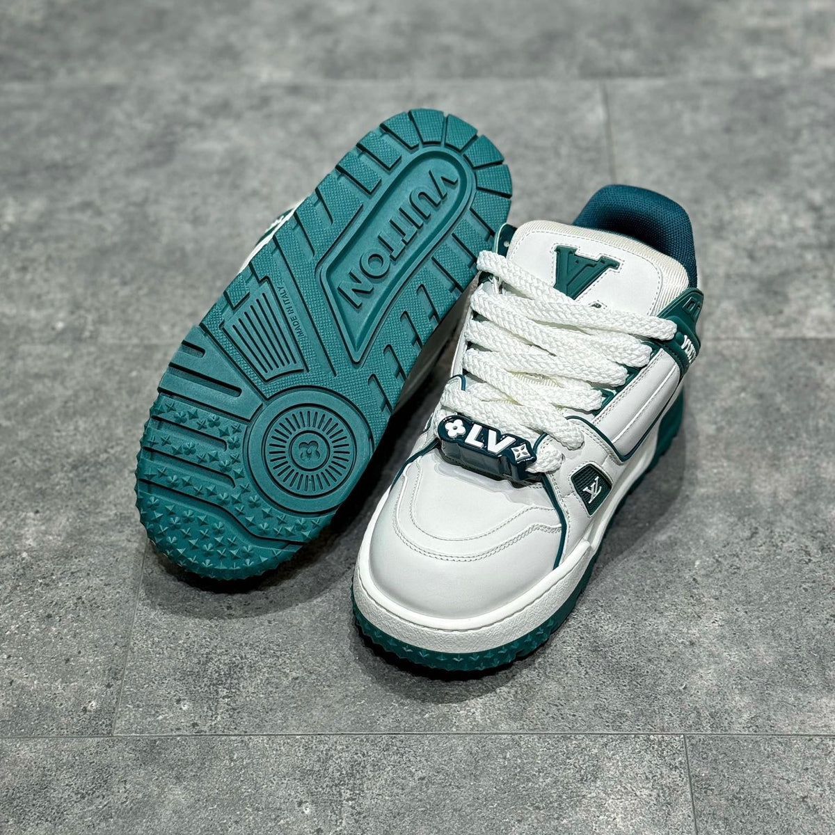 LOU TRAINERS
