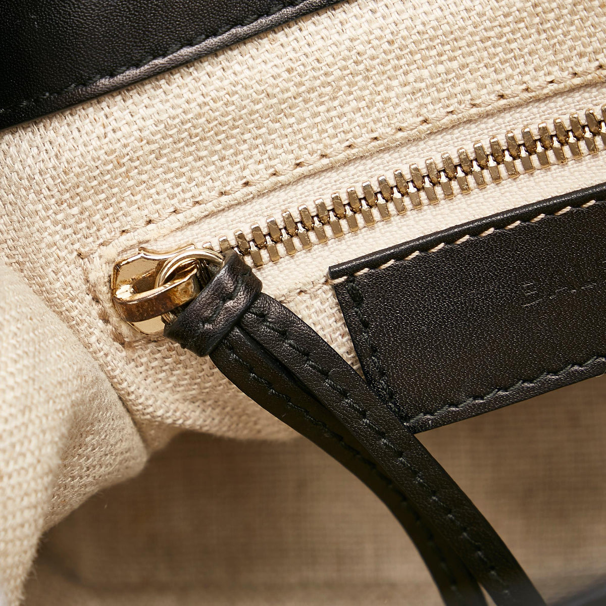 Balenciaga Padlock All Afternoon Satchel (SHG-3BOzV8)