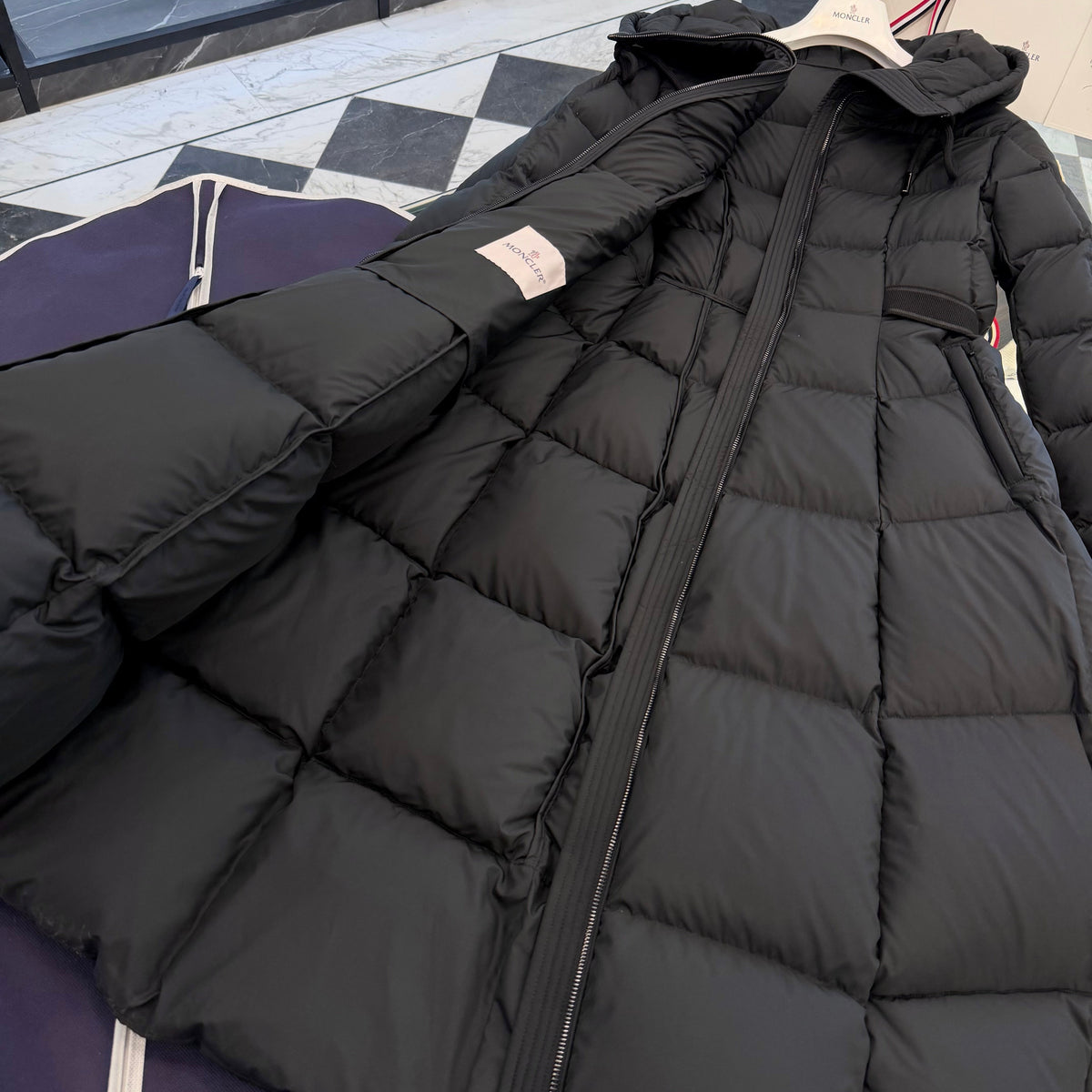 MONC FAUCON COAT