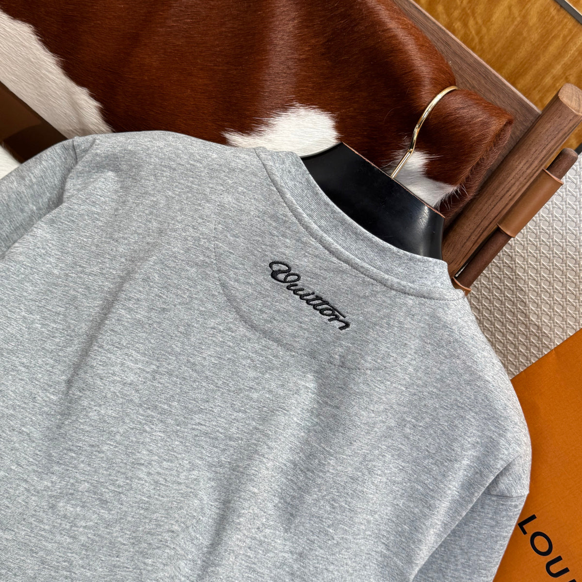 LOU T-SHIRT