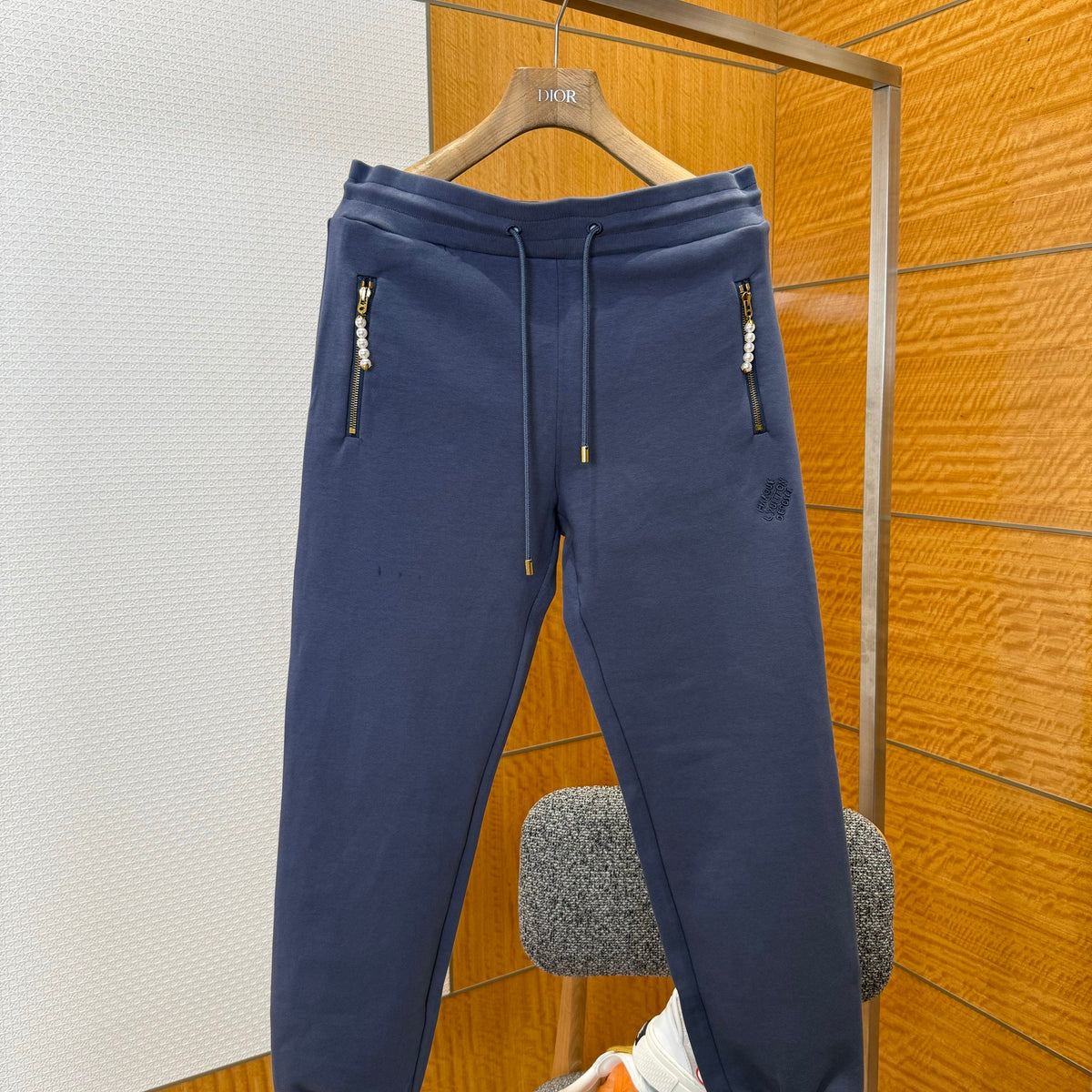 LOU JOGGERS