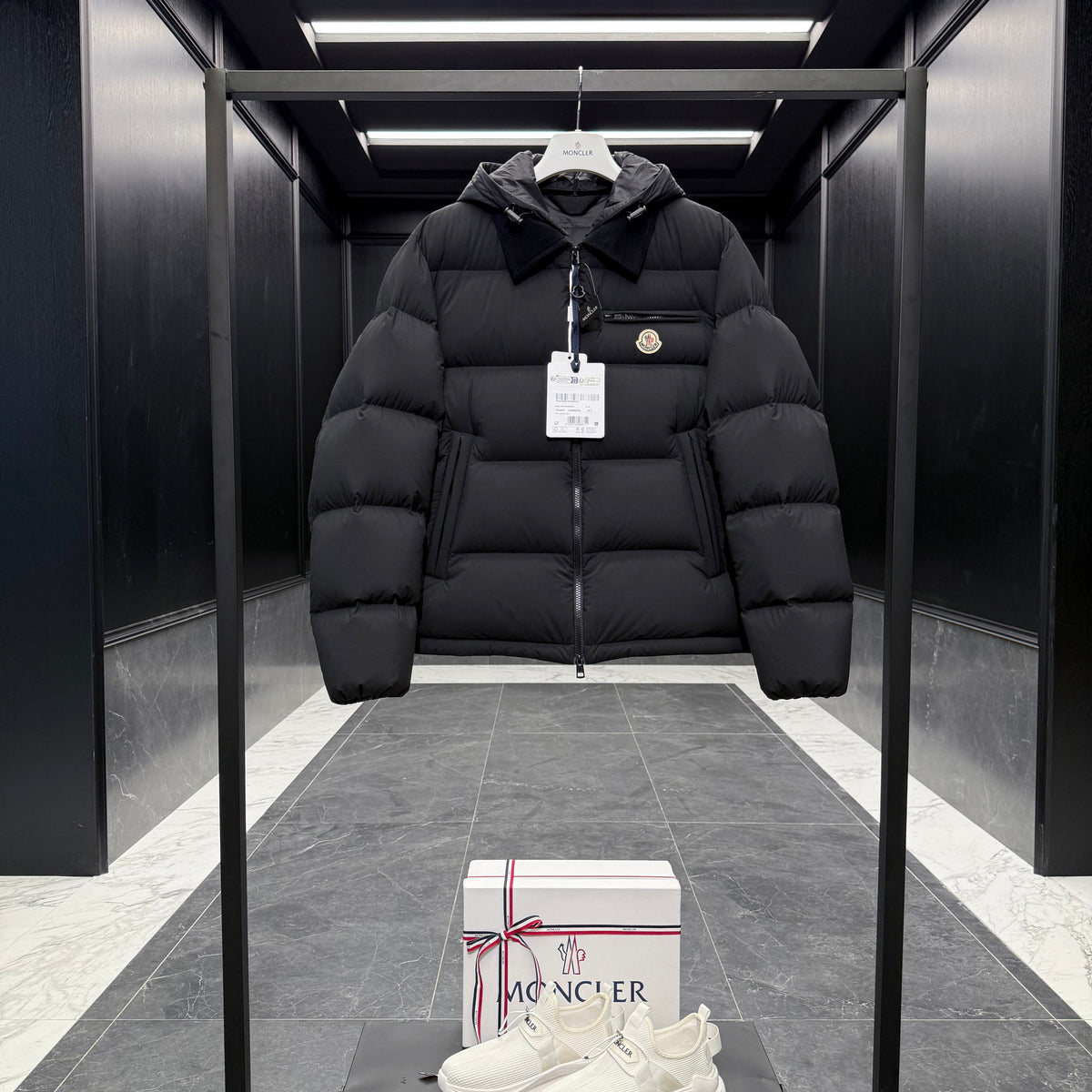 MONC CALIMA JACKET