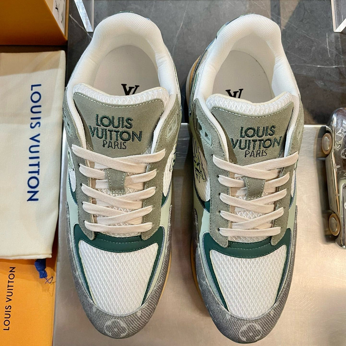LOU TRAINERS