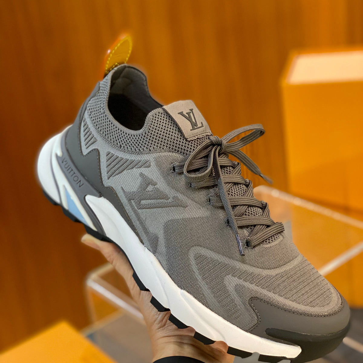 LOU RUNNER TATIC TRAINERS