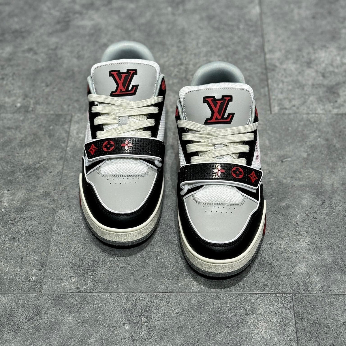 LOU TRAINERS