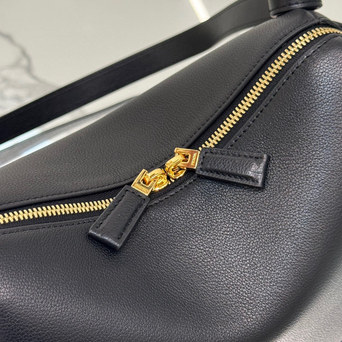 PD LEATHER HANDBAG