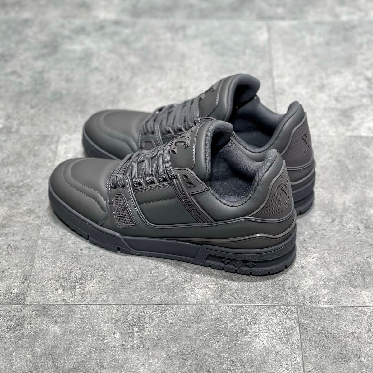 LOU TRAINERS