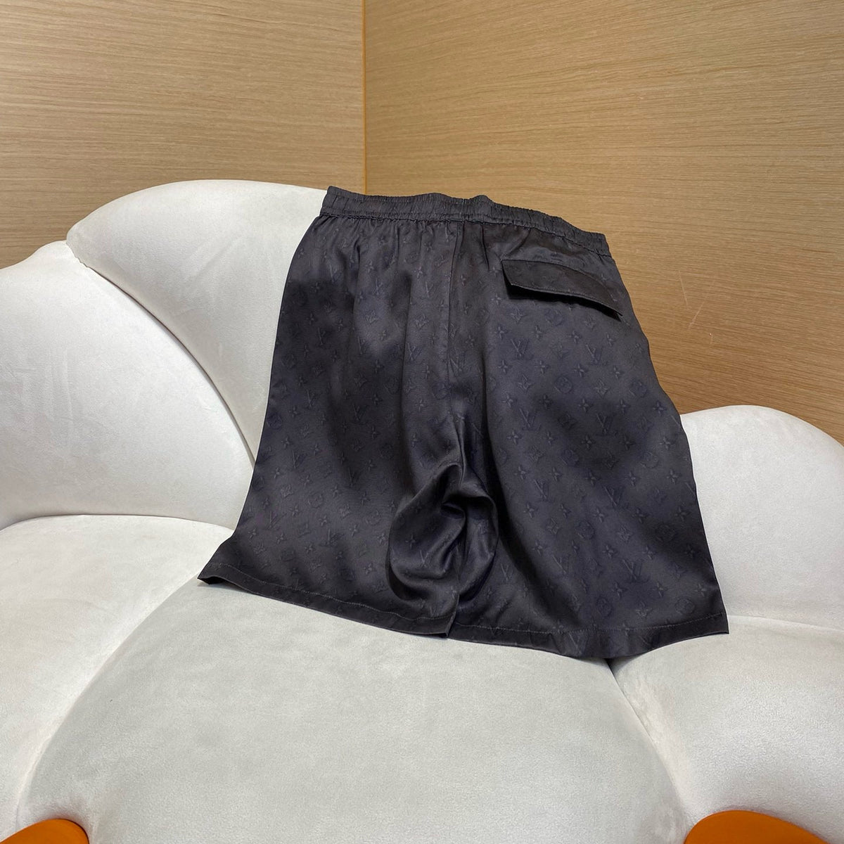 LOU SHORTS
