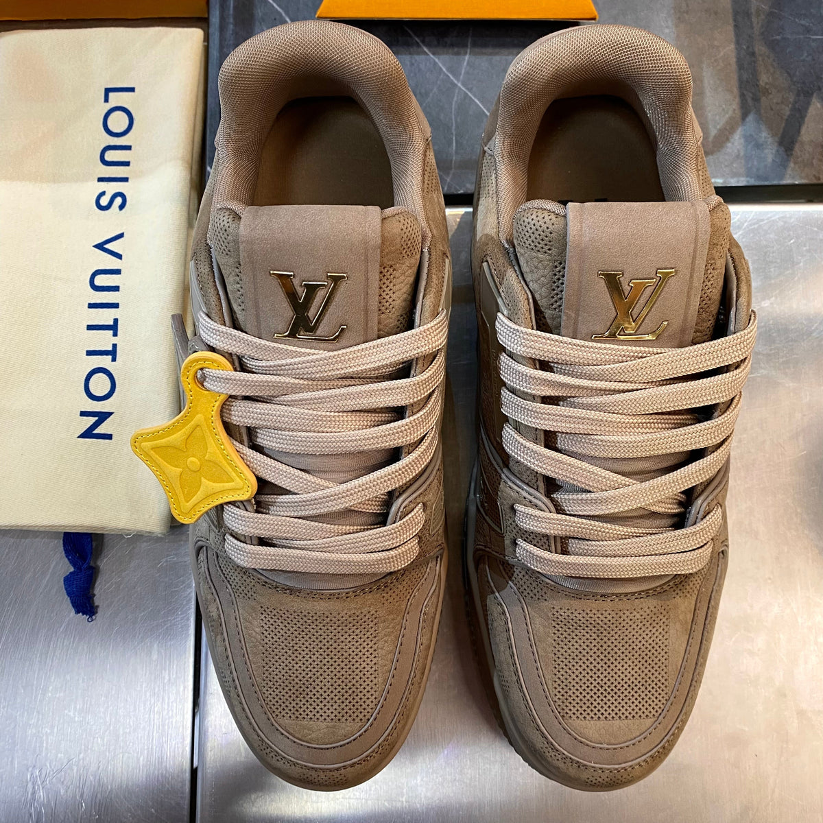 LOU TRAINERS