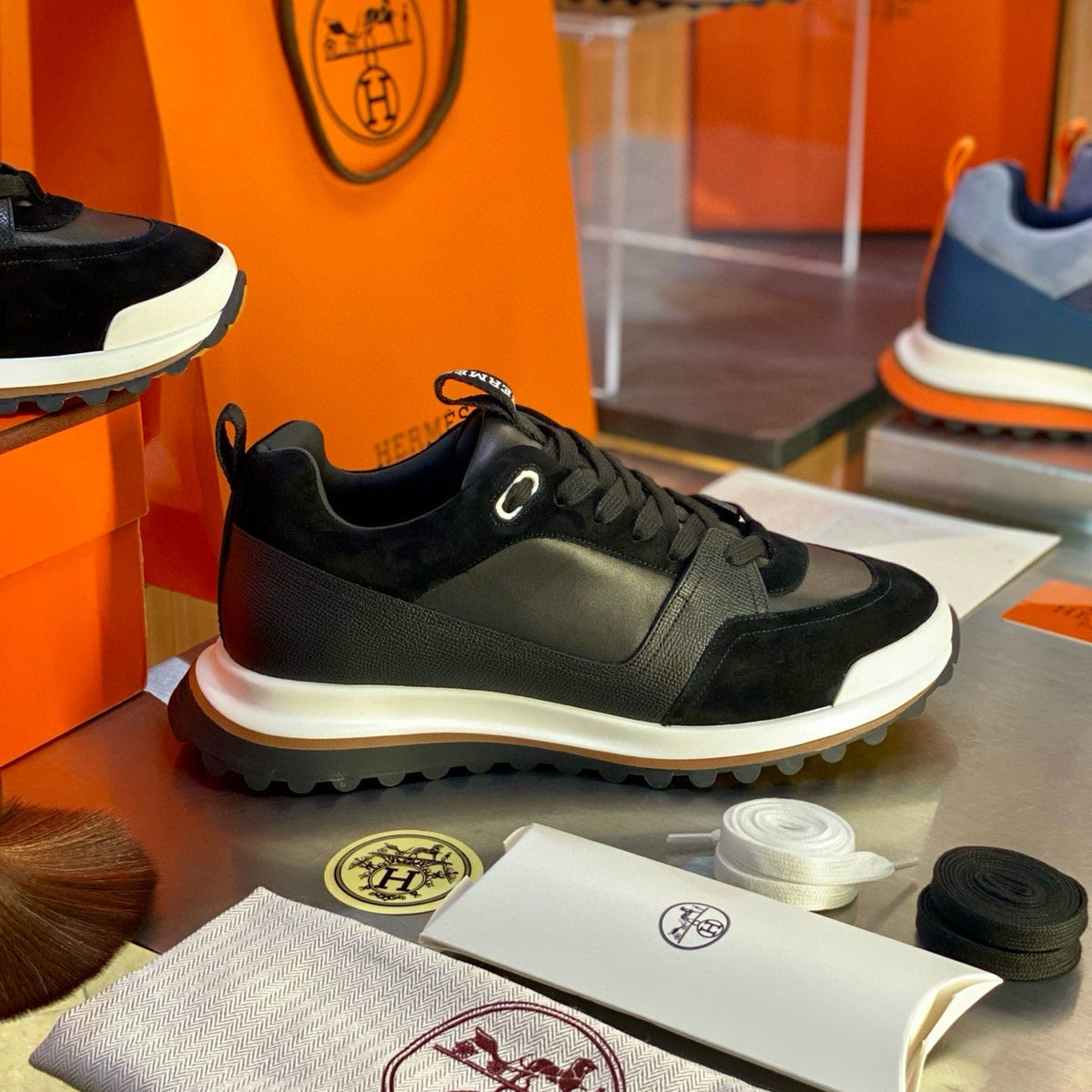 HERM LEADER SNEAKERS