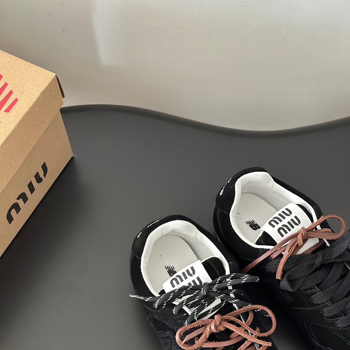 MIU M x NEW BALANCE TRAINERS