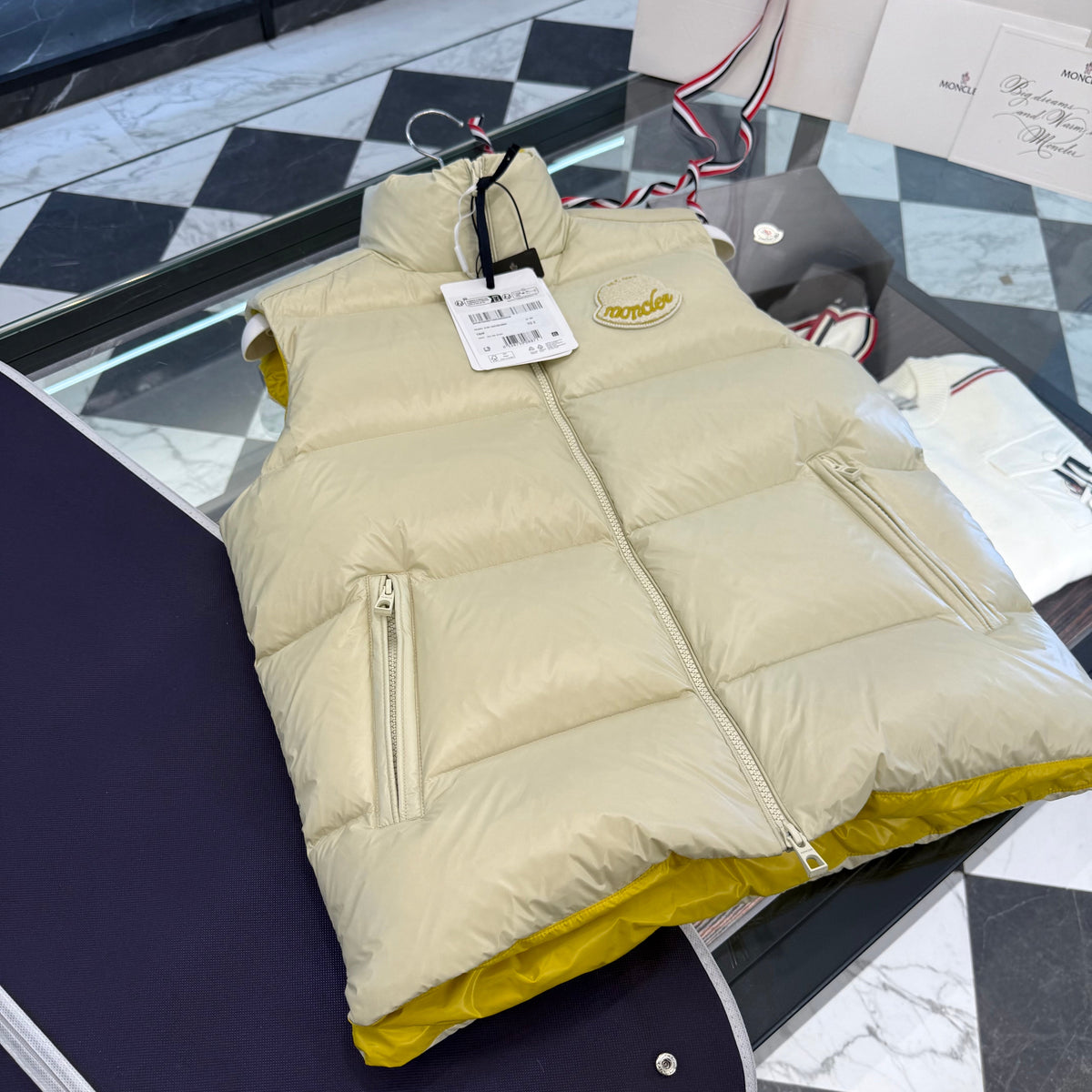 MONC LIPSI VEST