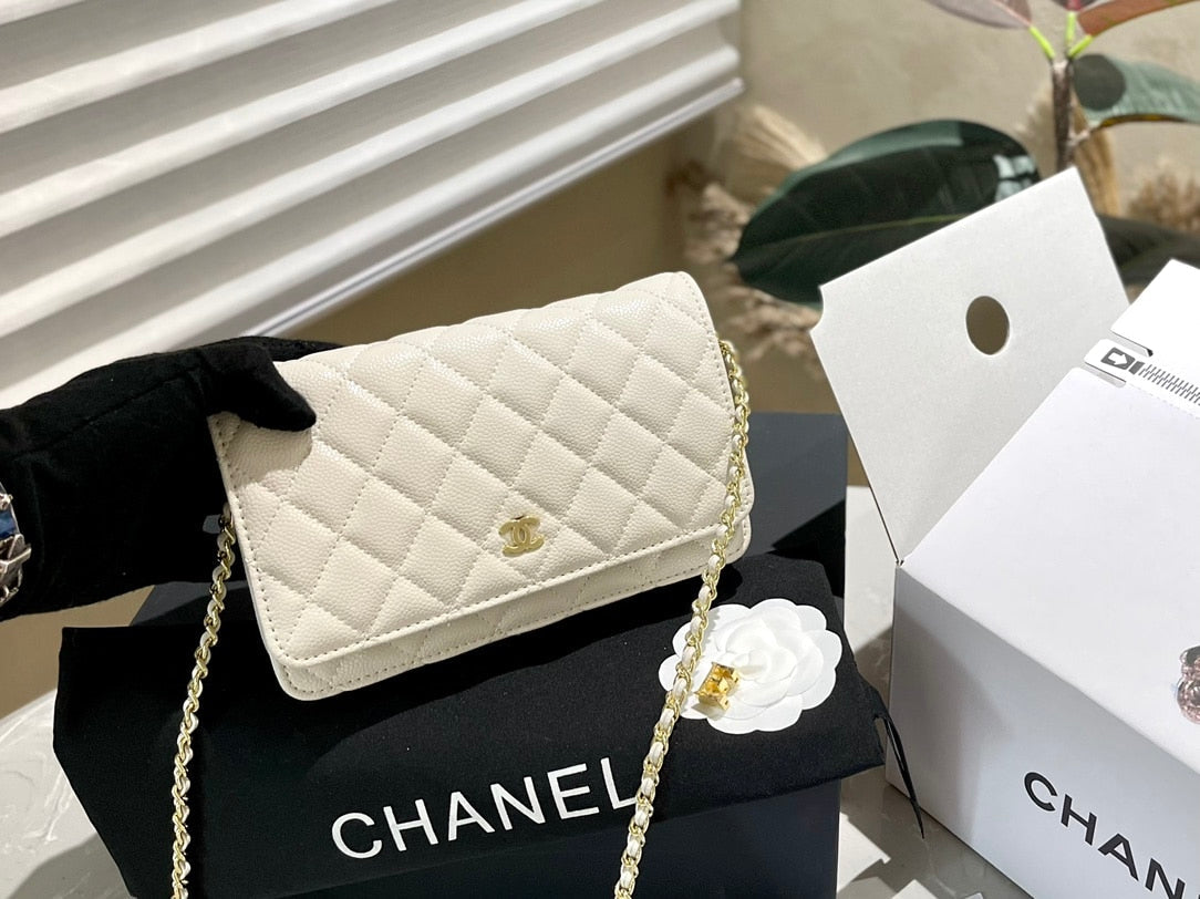 CC WALLET ON CHAIN WOC WHITE 19CM