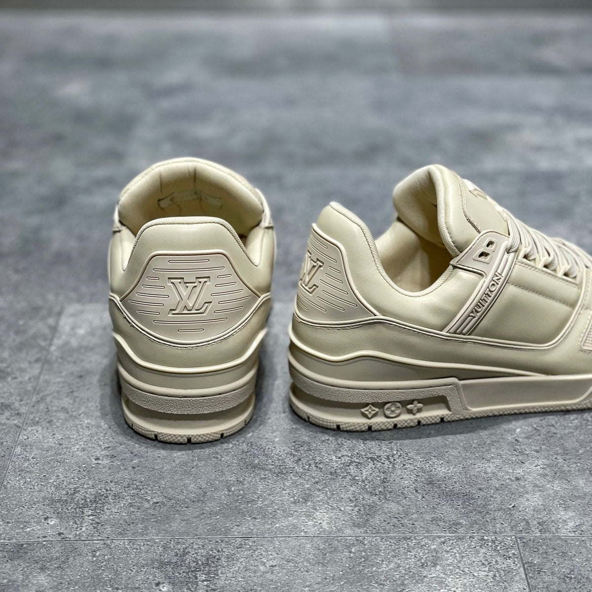 LOU TRAINERS