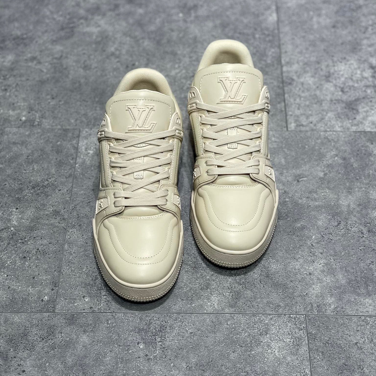 LOU TRAINERS