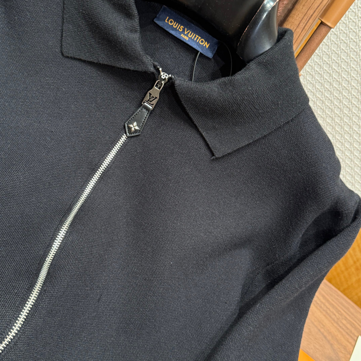 LOU ZIP CARDIGAN