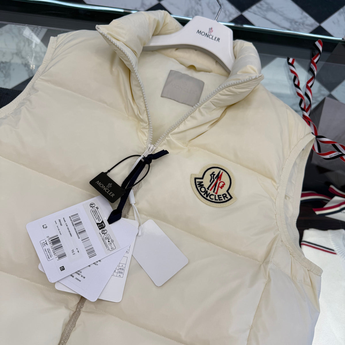 MONC ALMAZ VEST